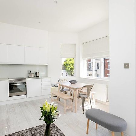 Guestready - West Kensington Home Wbalcony London Exteriör bild