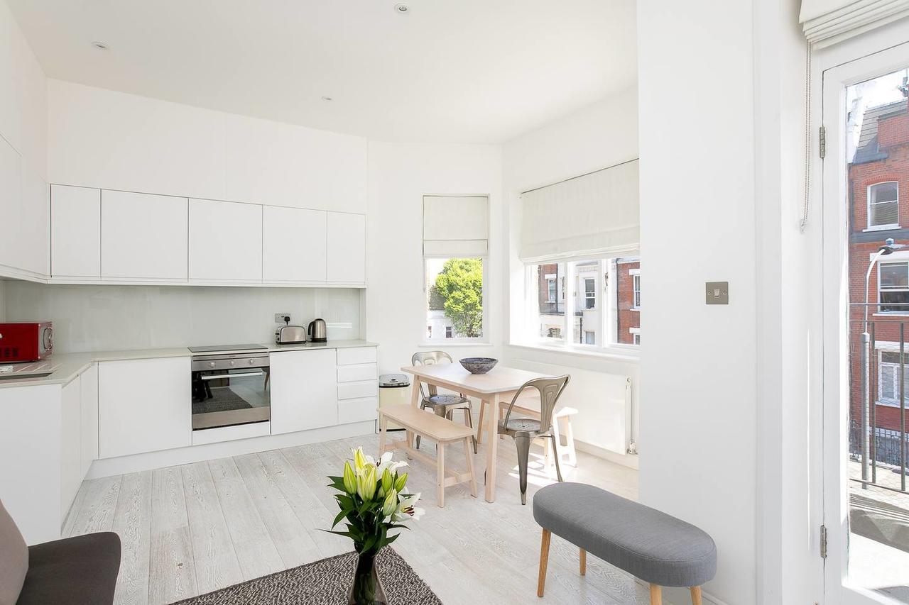 Guestready - West Kensington Home Wbalcony London Exteriör bild